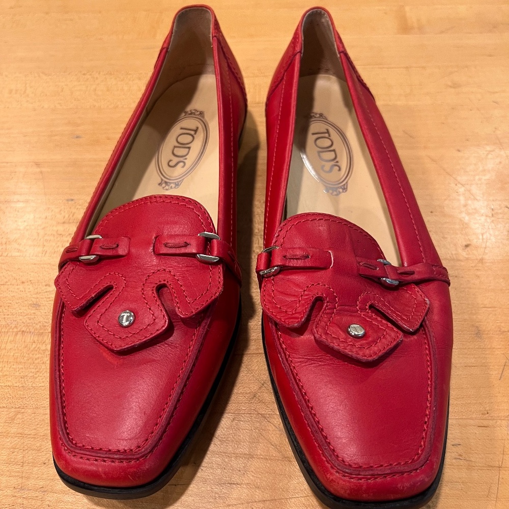TOD'S Red Leather Loafers for Women 8.5 U.S. - Picture 2 of 8